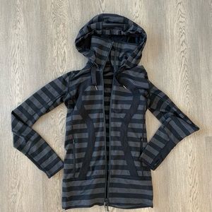 Lululemon 6 scuba jacket